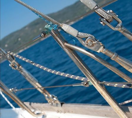 Matériau métallique 7x7 316 câble en acier inoxydable pour environnement extérieur AISI 201/304/316 en couleur personnalisée