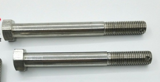 M1.6-M20 Système métrique de mesure en acier inoxydable Tête plate Boulon creux avec trou d'aiguille Cotter