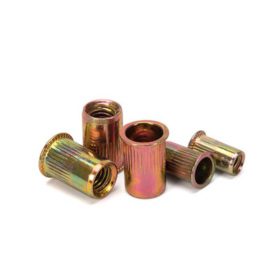 Noix d'acier plaqué jaune-chromat zinc métrique standard DIN avec tête anti-enfoncement réduite et conception filetée