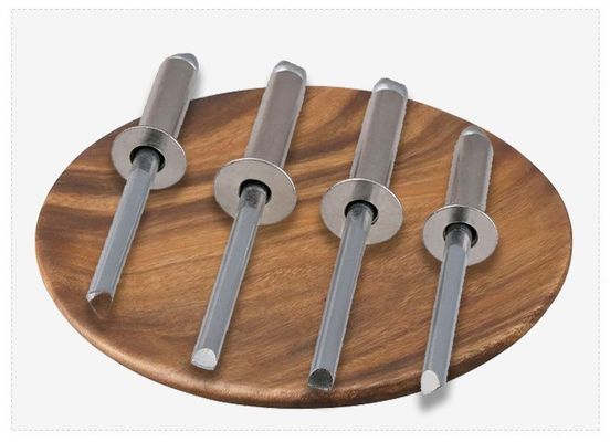 DIN Standard ST2.4 ST3.2 ST4 ST4.8 ST6.4 Fracture du mandrin Rivets aveugles en acier inoxydable SS304 Aluminium JIS Standard