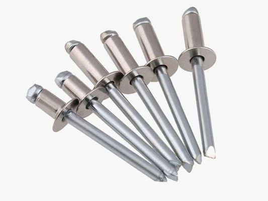 DIN Standard ST2.4 ST3.2 ST4 ST4.8 ST6.4 Fracture du mandrin Rivets aveugles en acier inoxydable SS304 Aluminium JIS Standard