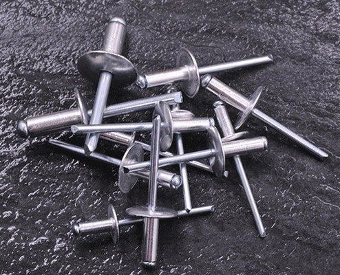 Finition en zinc ANSI/ASME Force de fixation solide en acier Rivet pour métal m2.5 m3 m3.5 m4.2 m4.8 m5.5 m6.3