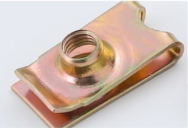 Système de mesure métrique M4-M10 en acier inoxydable U Clip Nut pour les solutions de fixation filetées