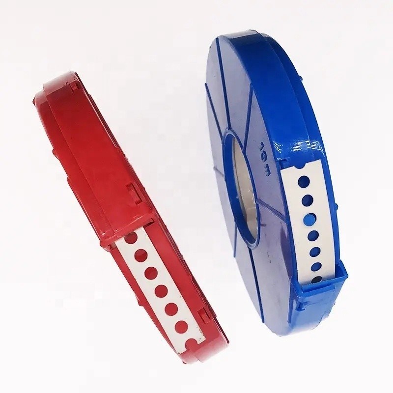 Solution de montage de fil 100% QC approuvée bande de bandes perforées arrondies métalliques blanches pour le regroupement de fil