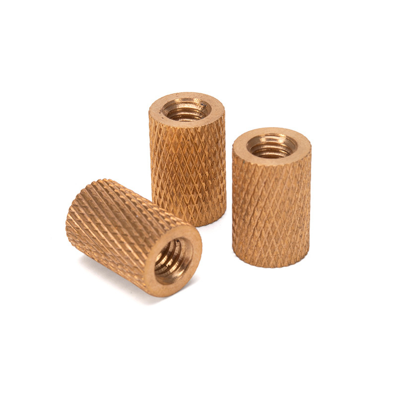Mesure métrique en acier inoxydable motif rétriculé moulé cylindrique à fente d'injection en laiton Noix d'insertion pour jouet