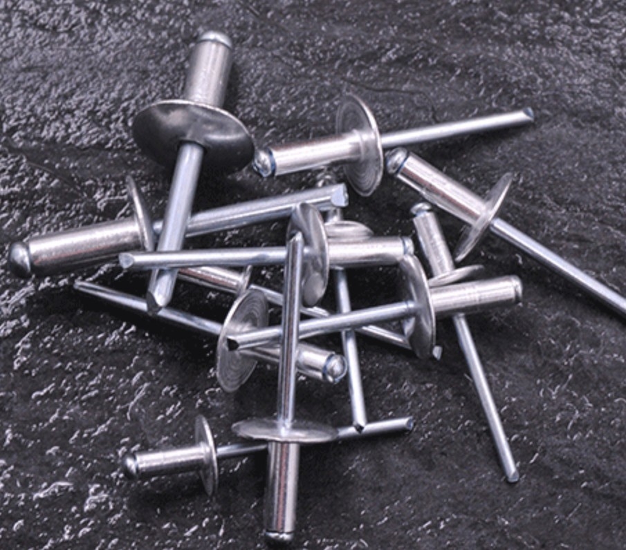 Finition en zinc ANSI/ASME Force de fixation solide en acier Rivet pour métal m2.5 m3 m3.5 m4.2 m4.8 m5.5 m6.3