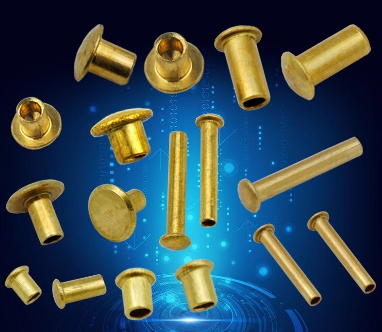 Rivet en cuivre à tête ronde en laiton standard ISO pour une construction robuste et une conception personnalisée