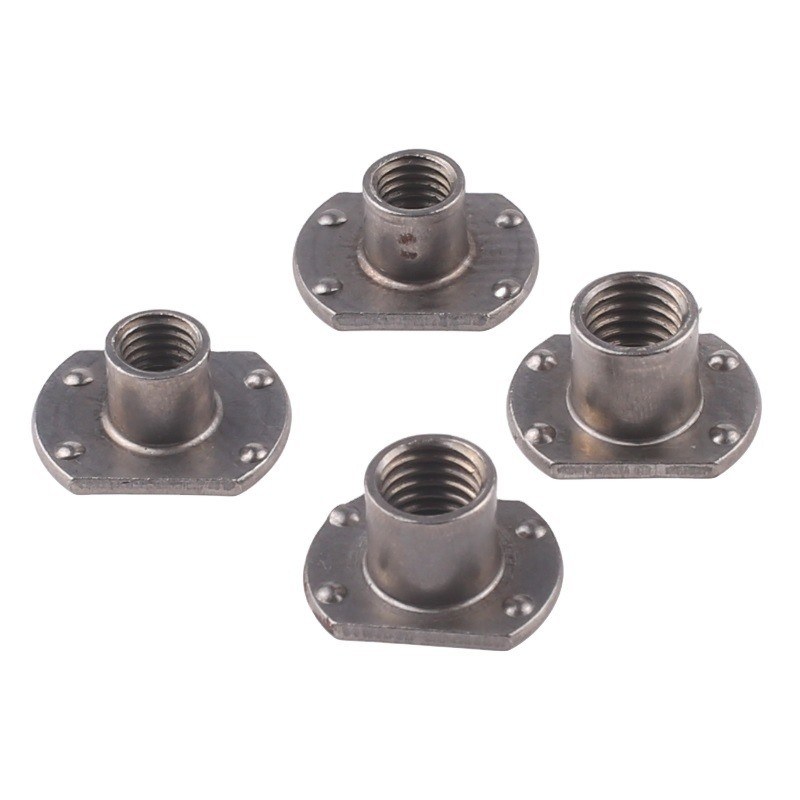 Noix de soudage de bord de type T chromée pour les boulons d'acier de soudage au point automobile Durable et facile à installer Longueur 8 mm-50 mm