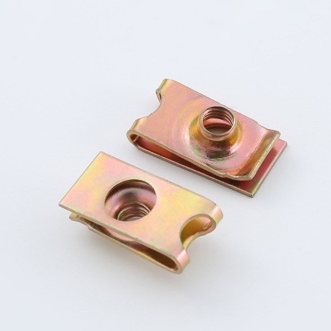 Système de mesure métrique M4-M10 en acier inoxydable U Clip Nut pour les solutions de fixation filetées